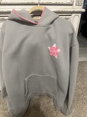 COLORFUL NATALIE NEW YORK STAR GREY STITCHED PUFF HOODIE